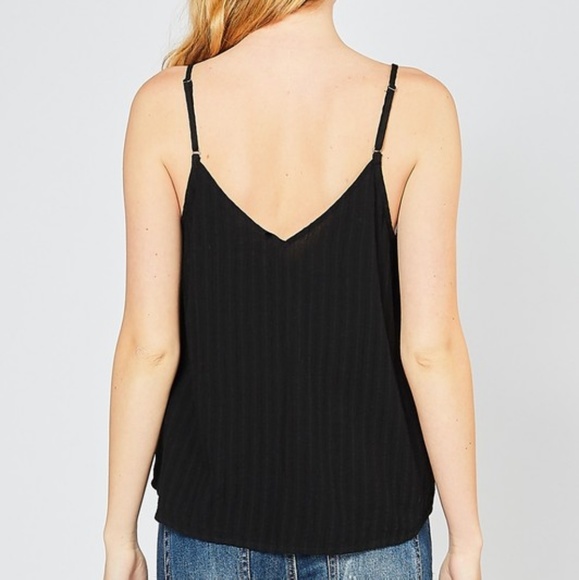 ✔️CLEARANCE! Black tie front tank with lace trim - Picture 8 of 8